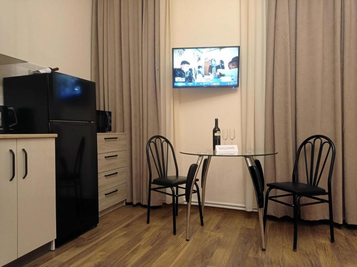 La Maison #7 Tbilisi Esterno foto
