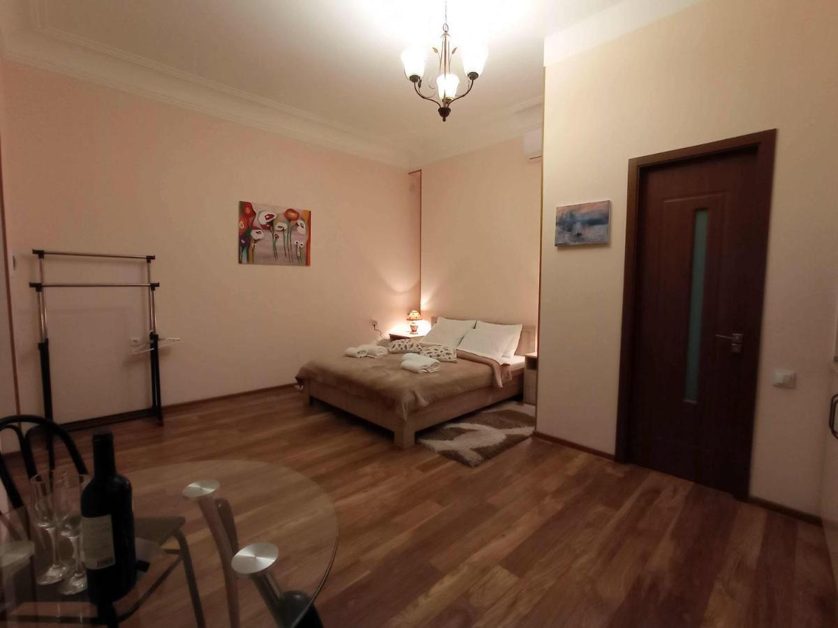 La Maison #7 Tbilisi Esterno foto
