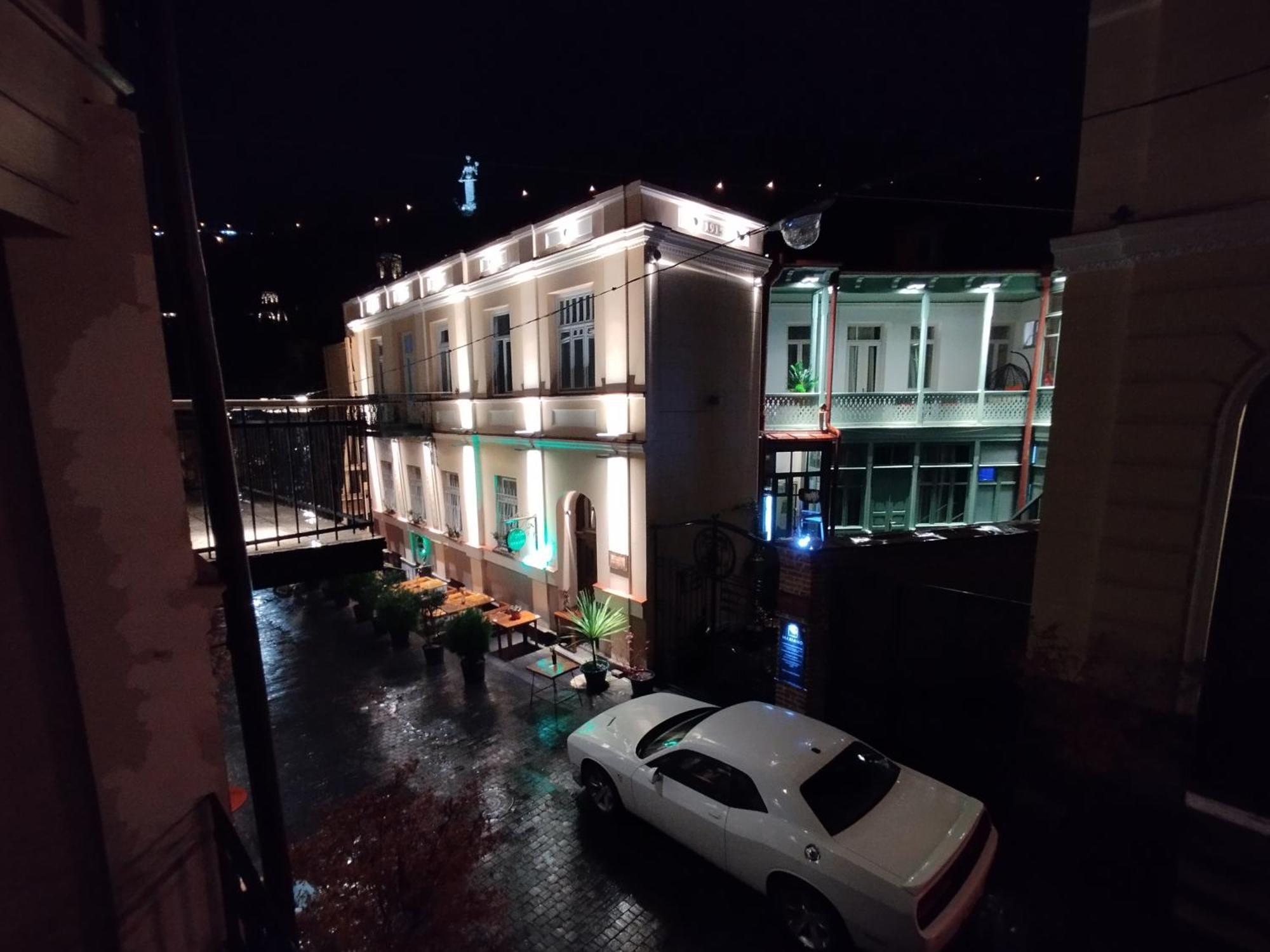 La Maison #7 Tbilisi Esterno foto